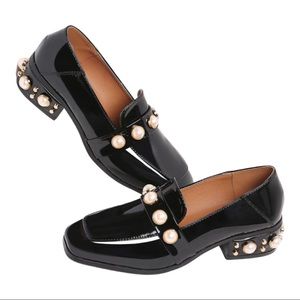 Low heels loafers. Daily for you